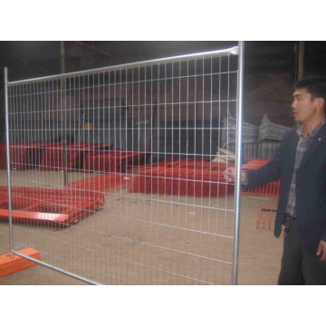 Electro Galvanized after with PVC powder painting temporary fence